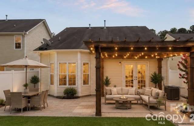 8723 Westwind Point Drive Gallery 2