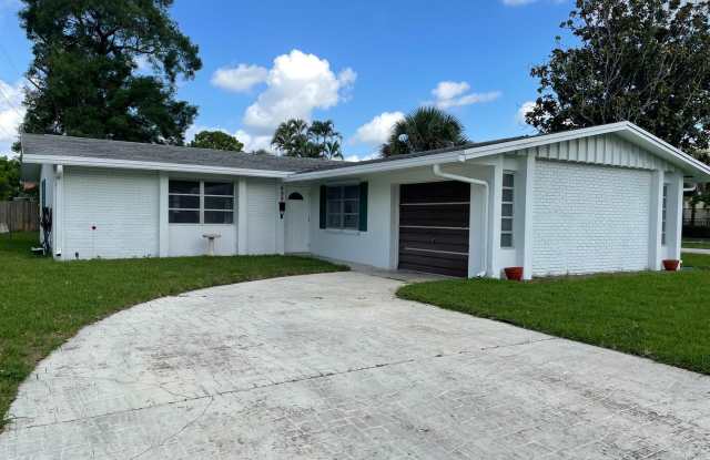 Easy Living in Palm Beach Gardens—Minutes from Downtown photos photos