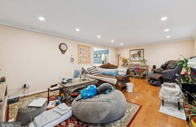 6625 WEATHEFORD Court - 6625 Weatheford Court, McLean, VA 22101