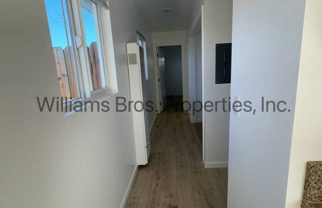 1649 N. Western #A Gallery 3