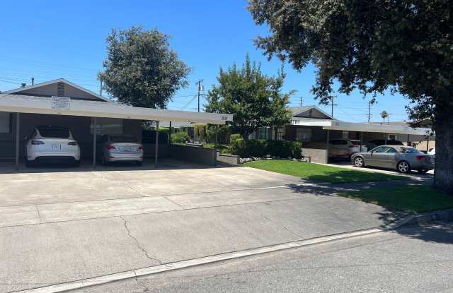 Charming 1 Bedroom unit, completely remodeled with In-Unit Washer/Dryer! - 274 South Oak Street, Orange, CA 92866