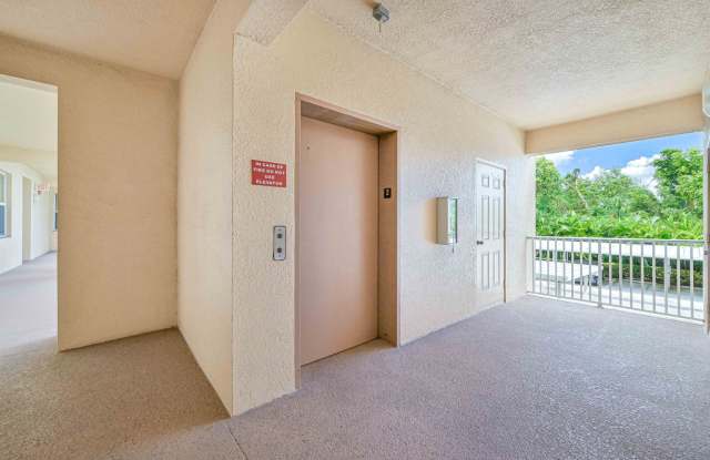 2/2 condo in popular Osprey Cove in Estero. Available Now! Gallery 4