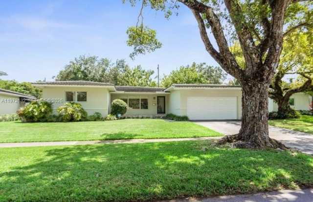 408 Como Ave photos photos