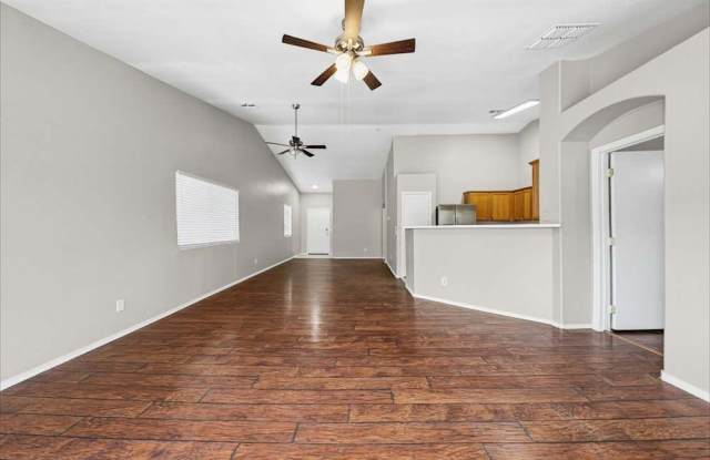 663 West Sherman Street Gallery 2