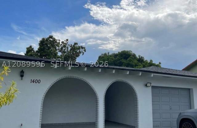 1400 W 39th Pl Gallery 2