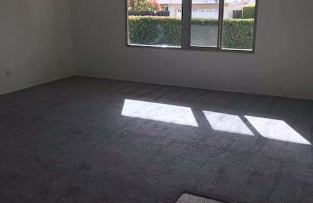 3385 LOCKWOOD DR Gallery 2
