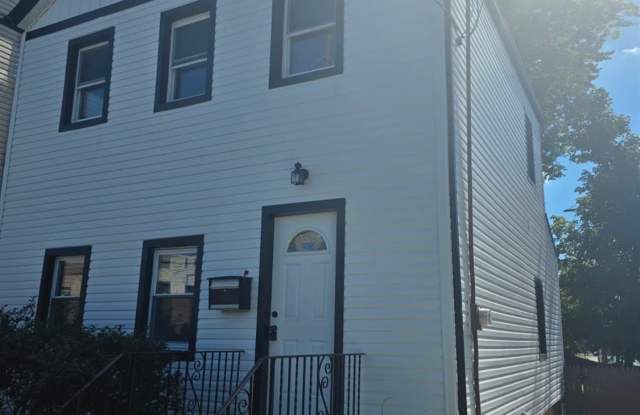 34 Willow Street Gallery 1