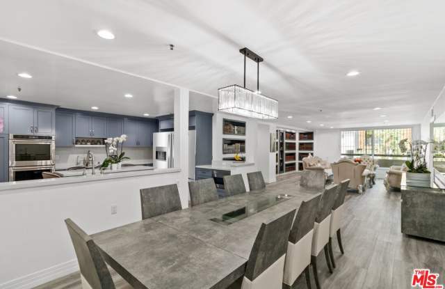 821 N Formosa AVE - 821 North Formosa Avenue, Los Angeles, CA 90046