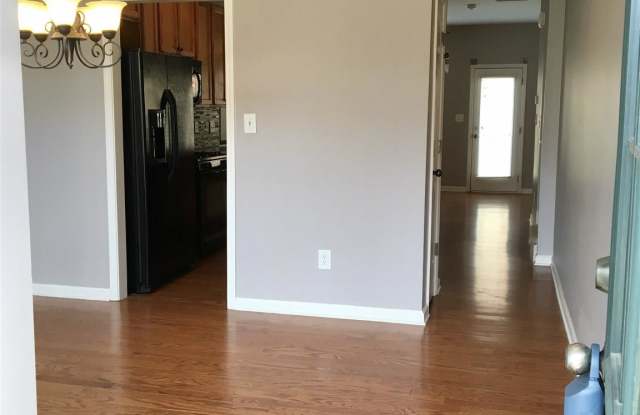 1073 Nightfall Ct Gallery 2