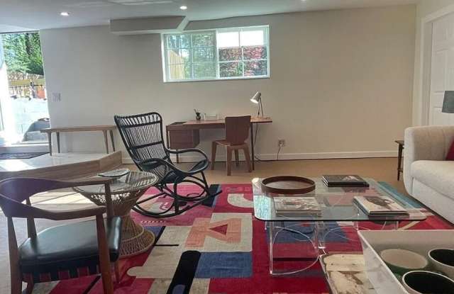 2511 Clairmont Road NE Gallery 2