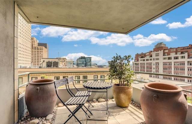 Spacious condo at the iconic Watermark Towers photos photos Spacious condo at the iconic Watermark Towers photos photos