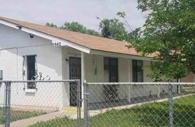942 Colorado St photos photos
