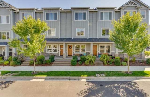 2Bd/2.5Ba in Wilsonville ~ Newer Community, Washer/Dryer, Garage, and Stainless Steel Appliances!!! photos photos