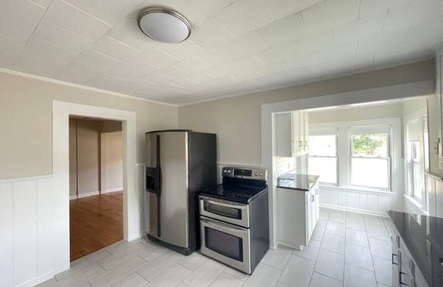 154 Sylvester st - 154 Sylvester Street, Manchester, NH 03102 154 Sylvester st - 154 Sylvester Street, Manchester, NH 03102