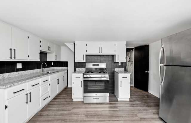 SECURE your spot TODAY and ENJOY $150 OFF the 1st MONTH of rent if signed lease by 11/20/24! 2 BEDROOM HOME IN CARRICK! BIG BACK PATIO!! - 1721 Mount Joseph Street, Pittsburgh, PA 15210