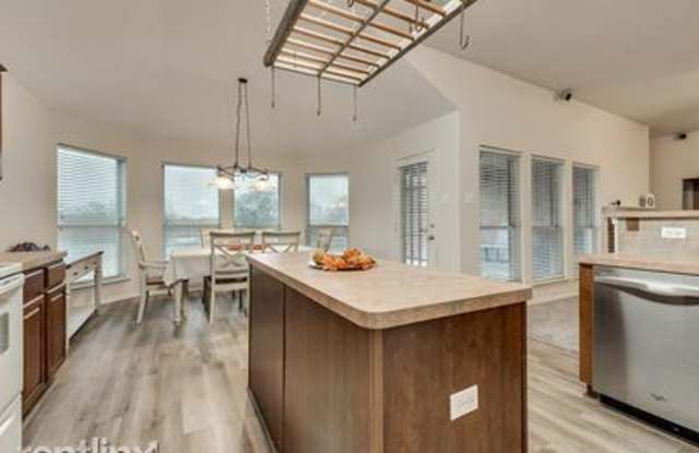 1230 Crooked Creek Court Gallery 4
