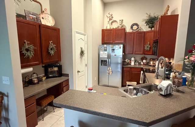 Upgraded Gated-Community Rental Private Balcony & Resort-Style Amenities Gallery 4