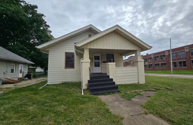 2 Bedroom Single Family Home for Lease! Gallery 3