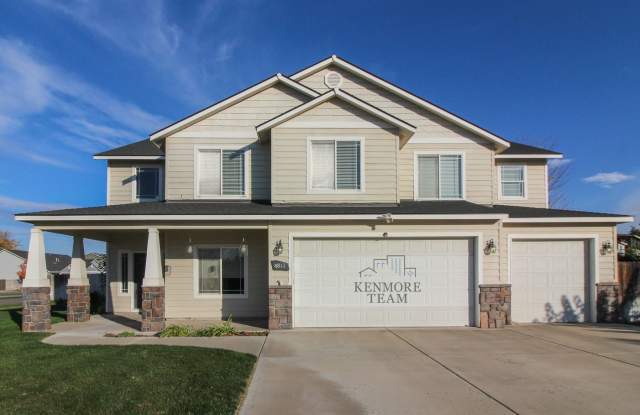 4 Bedroom, 2.5 Bath Home in Pasco Gallery 1