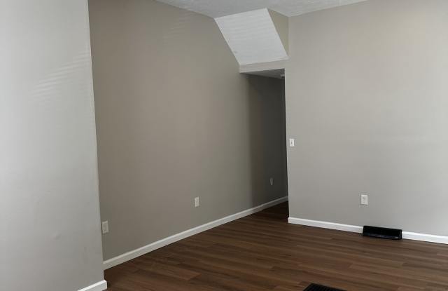 3312 Glenway Avenue - 1 Gallery 2
