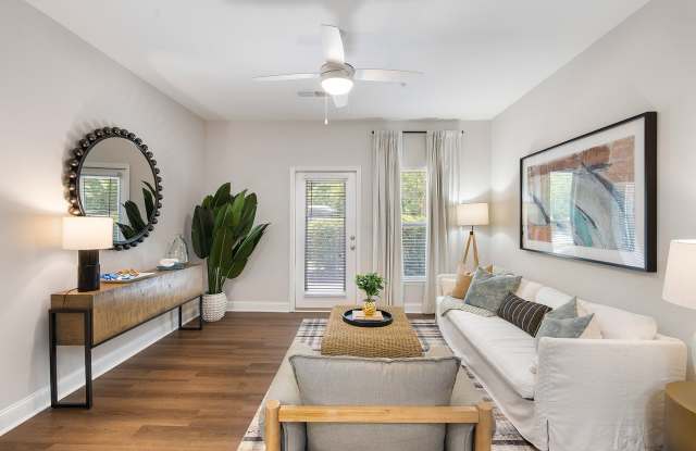 The Apartments at Shade Tree Gallery 4