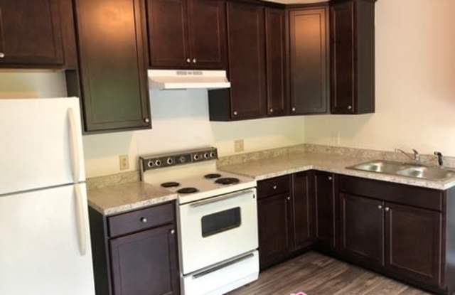 423 Ironton St North East Gallery 2