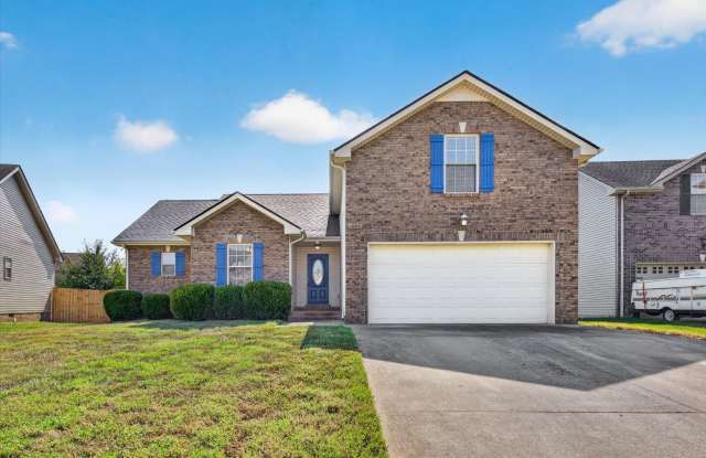 Pet Friendly Three Bedroom with Bonus! Gallery 1