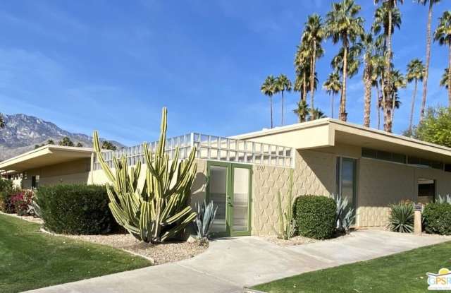 272 Desert Lakes Dr photos photos