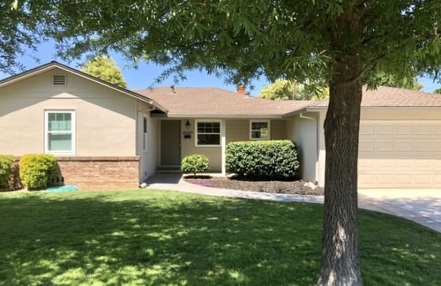 4095 Cresta Way - 4095 Cresta Way, Arden-Arcade, CA 95864