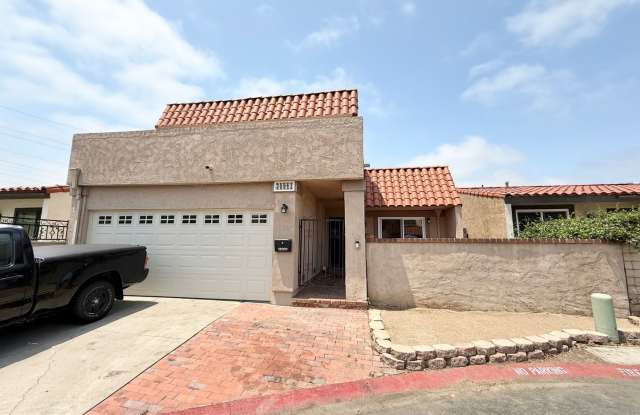 PET FRIENDLY - Charming 4-Bedroom Home in the Heart of San Juan Capistrano photos photos