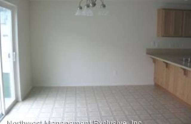 2621 NE 125th Ct Gallery 2