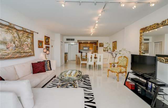 10275 COLLINS AV Gallery 3
