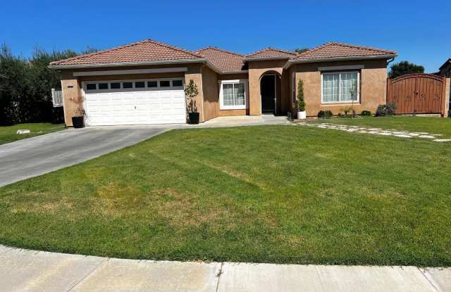 2030 San Marco Court - 2030 San Marco Court, Delano, CA 93215