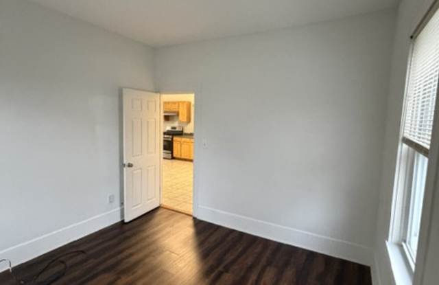 390 Sprague Street - 390 Sprague Street, Fall River, MA 02724