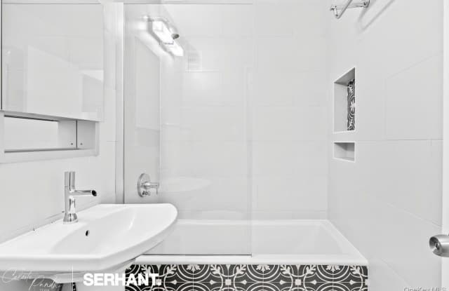 225 E 57TH Street Gallery 2