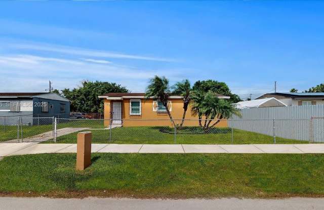 830 NW 3rd St photos photos