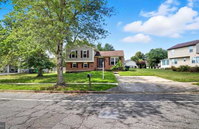 10748 HOLLAWAY Drive - 10748 Hollaway Drive, Rosaryville, MD 20772