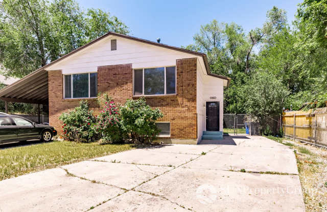 Updated Duplex In Great West Valley Area photos photos