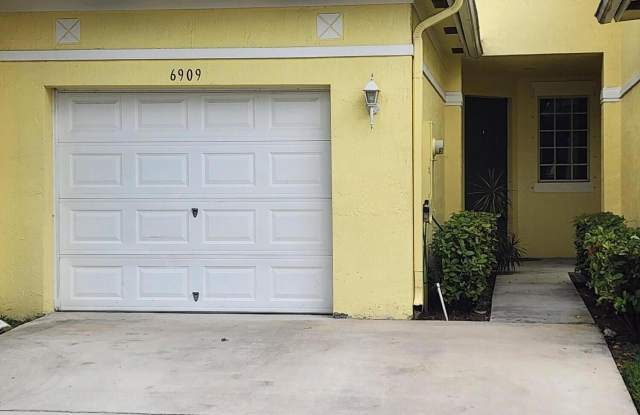 6909 Blue Skies Drive photos photos 6909 Blue Skies Drive photos photos