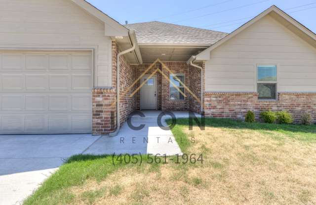4501 Desert Spring Court Gallery 2