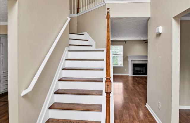 3725 Crescent Walk Lane Northeast Gallery 4