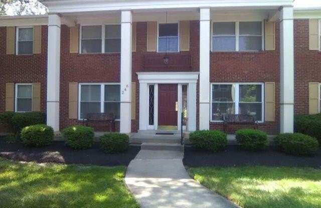 246 Chenoweth Ln Gallery 2