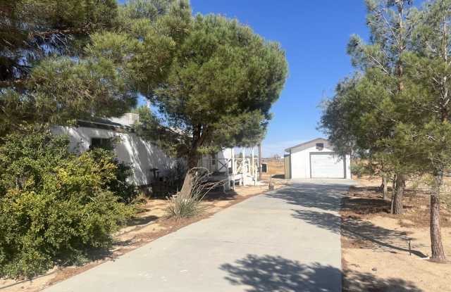 2-bedroom, 2-bath manufactured home in Mojave, CA! Gallery 4