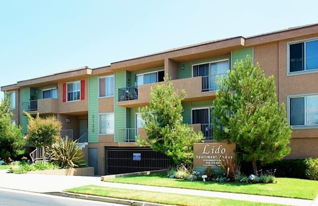 3130 Bagley Ave photos photos
