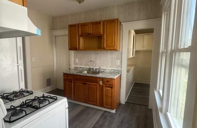 71 Judson Avenue - 2 photos photos