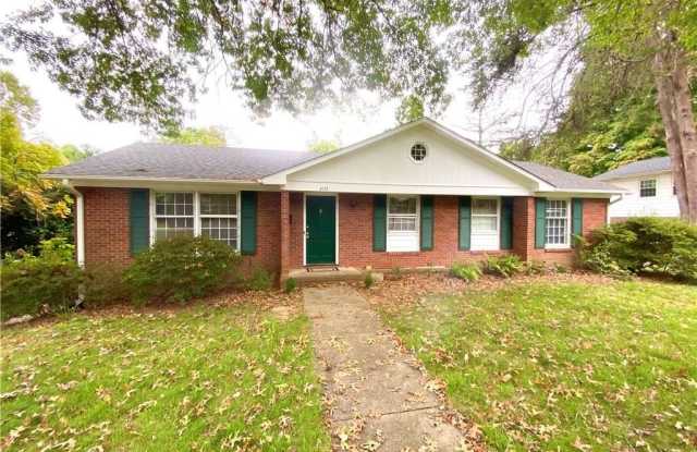 2173 New Castle Drive - 2173 New Castle Drive, Winston-Salem, NC 27103