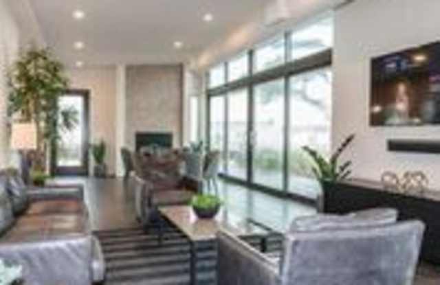 1300 Palmetto Avenue Gallery 3
