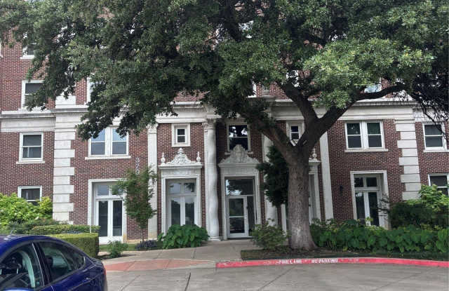 329 E Colorado Boulevard - 329 East Colorado Boulevard, Dallas, TX 75203 329 E Colorado Boulevard - 329 East Colorado Boulevard, Dallas, TX 75203