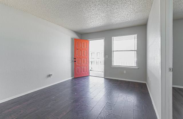 3511 North Nesbitt Ave - H Gallery 3