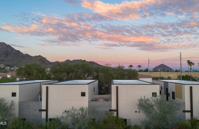 1740 E OCOTILLO Road Gallery 2